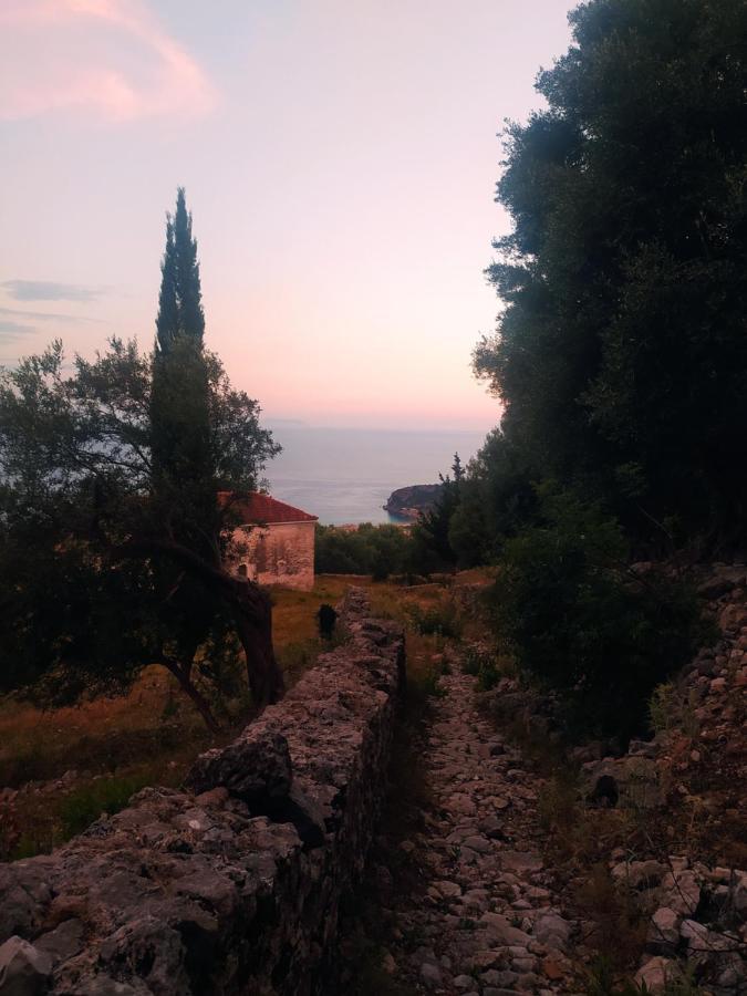 Retzos Rooms Χειμάρρα Εξωτερικό φωτογραφία