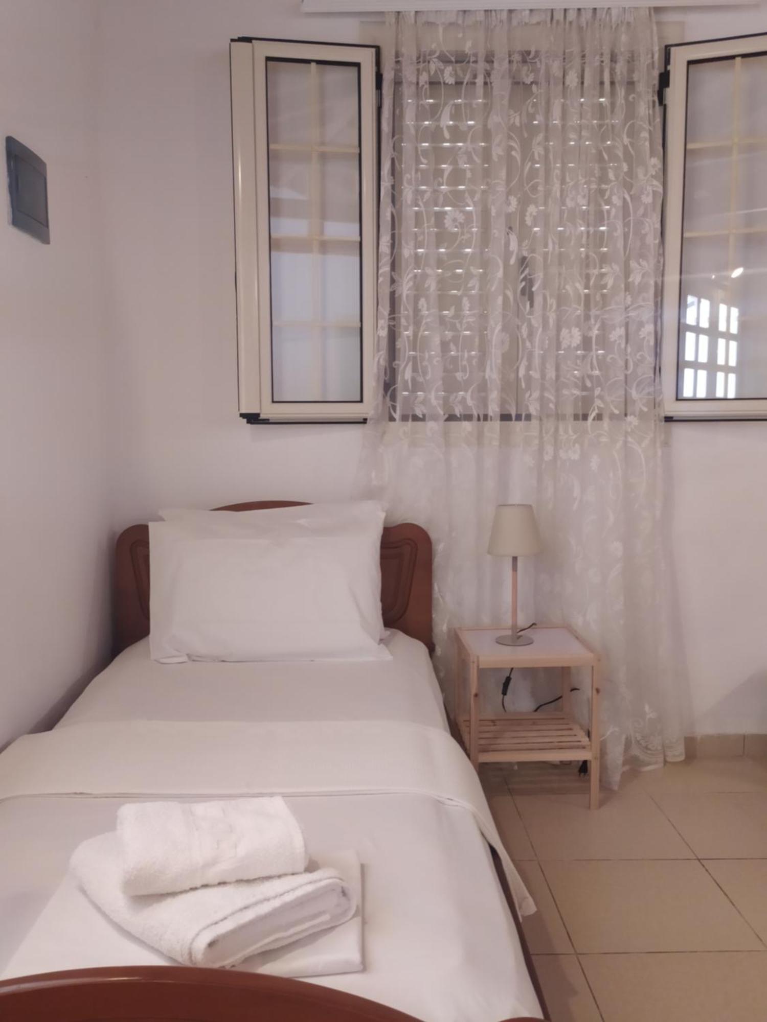 Retzos Rooms Χειμάρρα Εξωτερικό φωτογραφία
